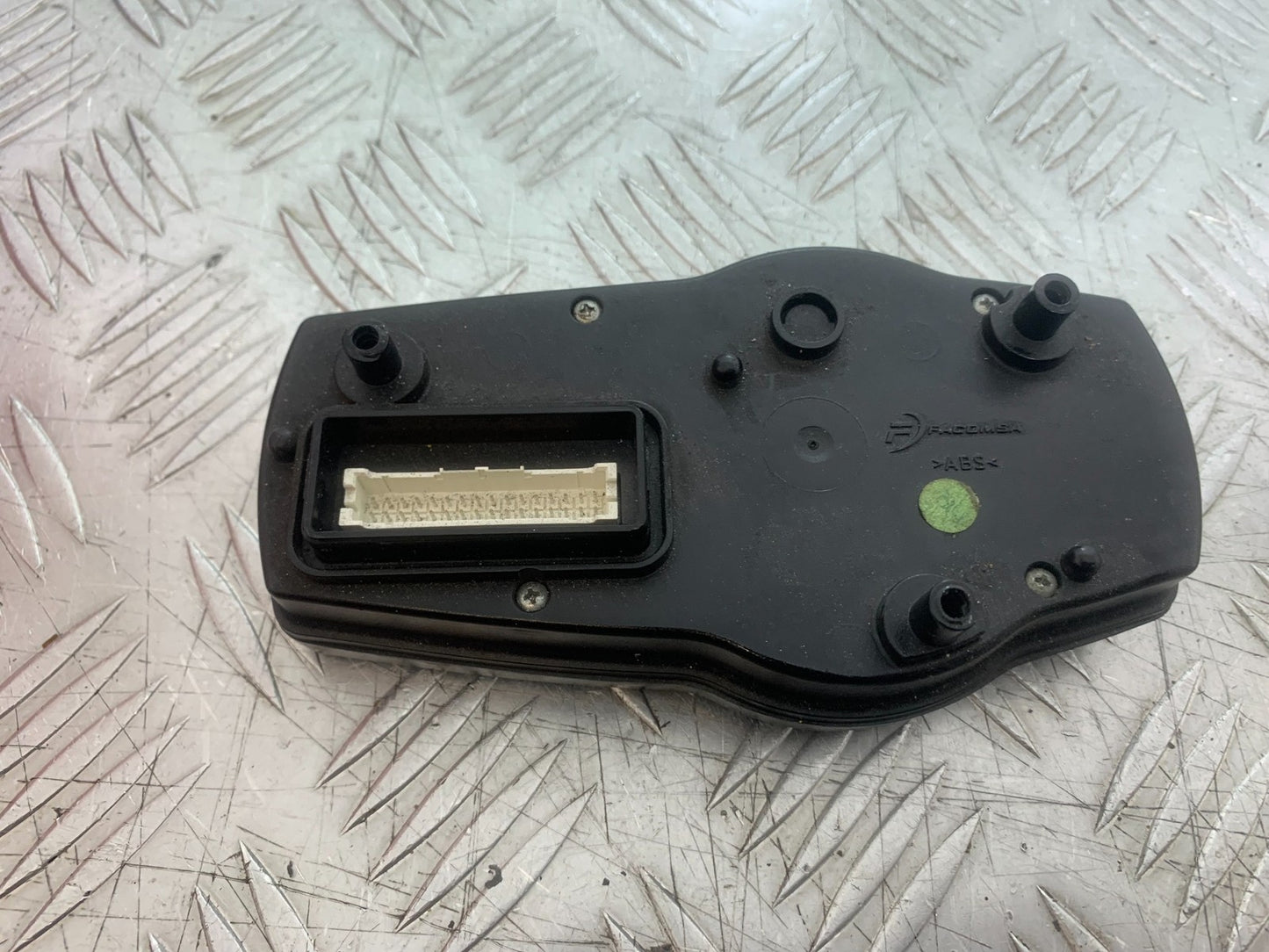 KTM 990 SUPER DUKE CLOCKS SPEEDO DASH  YEAR 2007-2011  (CMB1207)