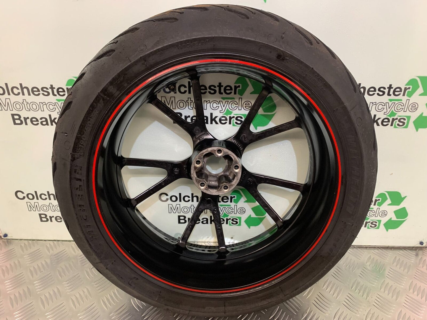 TRIUMPH SPEED TRIPLE R 1050 REAR WHEEL   YEAR 2014 (STOCK 934)