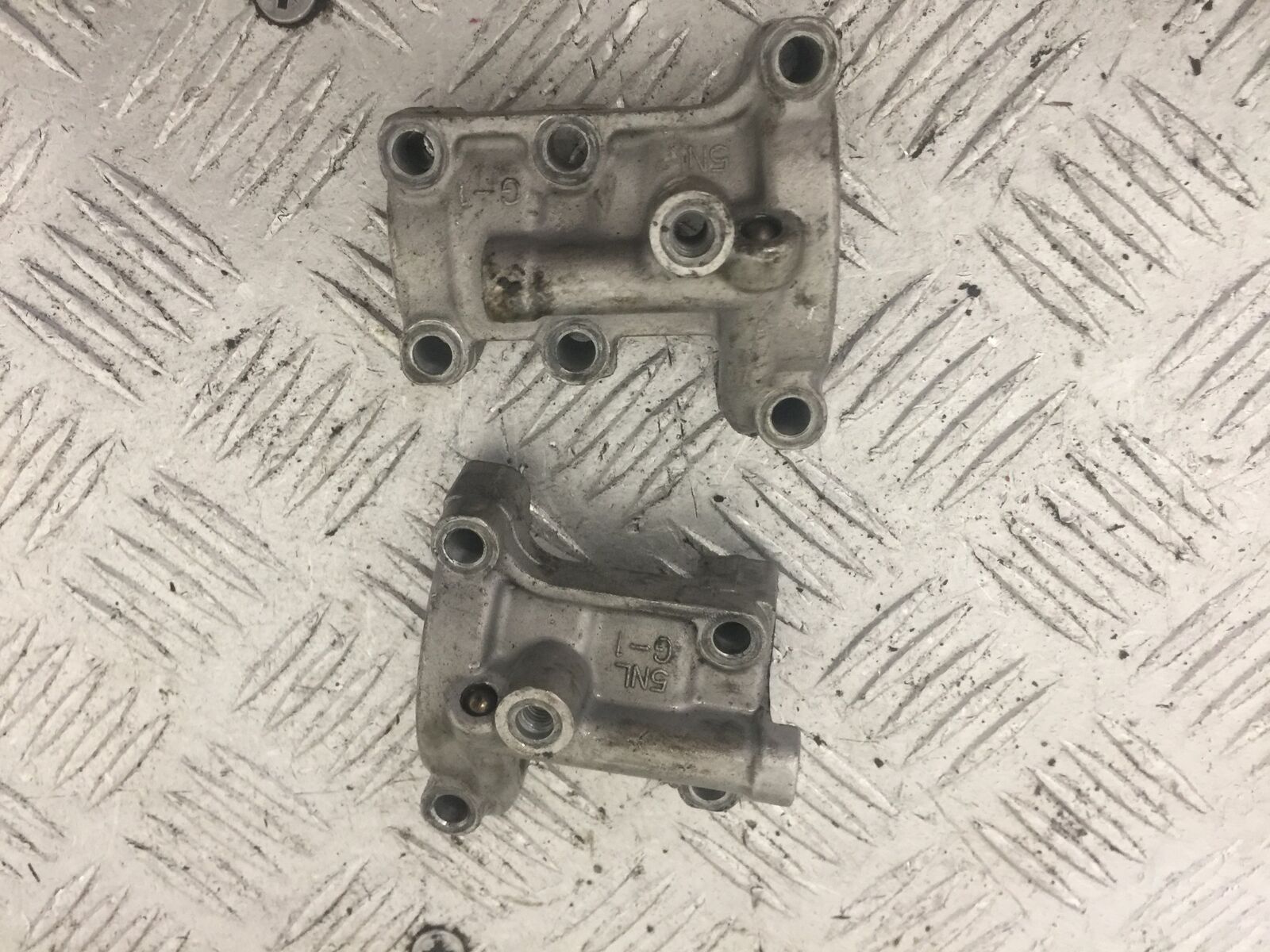 YAMAHA YZF250 YZF 250 CAMSHAFT CAPS YEAR 2004 (STOCK 792)