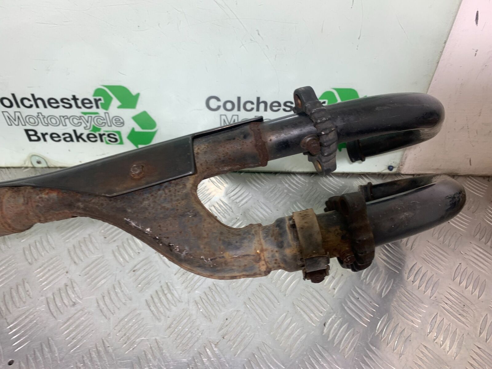 YAMAHA XS1100 MIDNIGHT SPECIAL RIGHT EXHAUST   YEAR 1980-1982 (CMB1122)