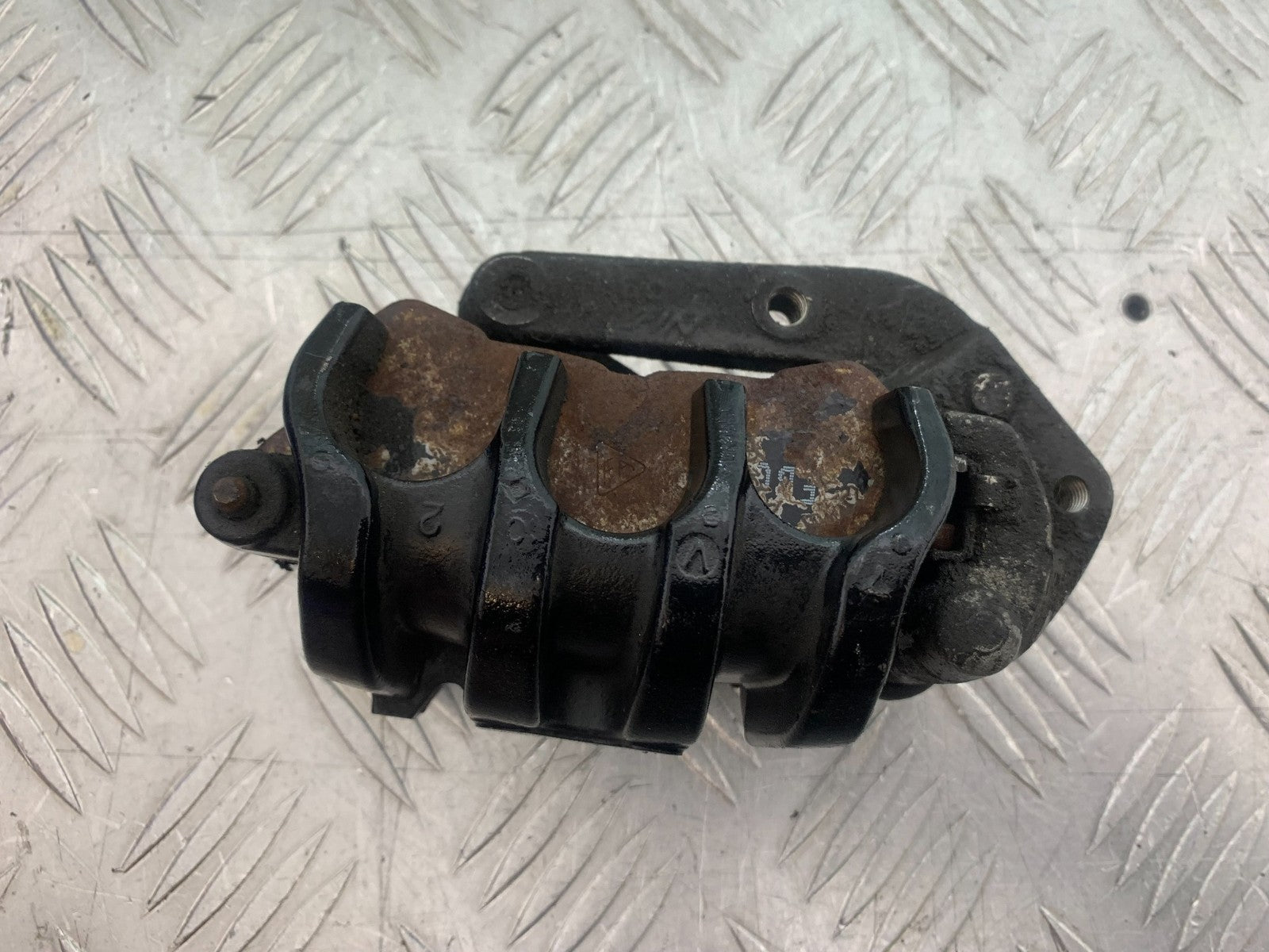 SUZUKI AN 200 UH 200 FRONT BRAKE CALIPER   YEAR 2007-2009 (CMB1256)
