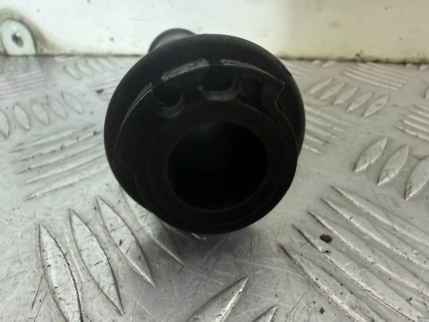 YAMAHA XT660 OEM THROTTLE TWIST GRIP YEAR 2004-2016