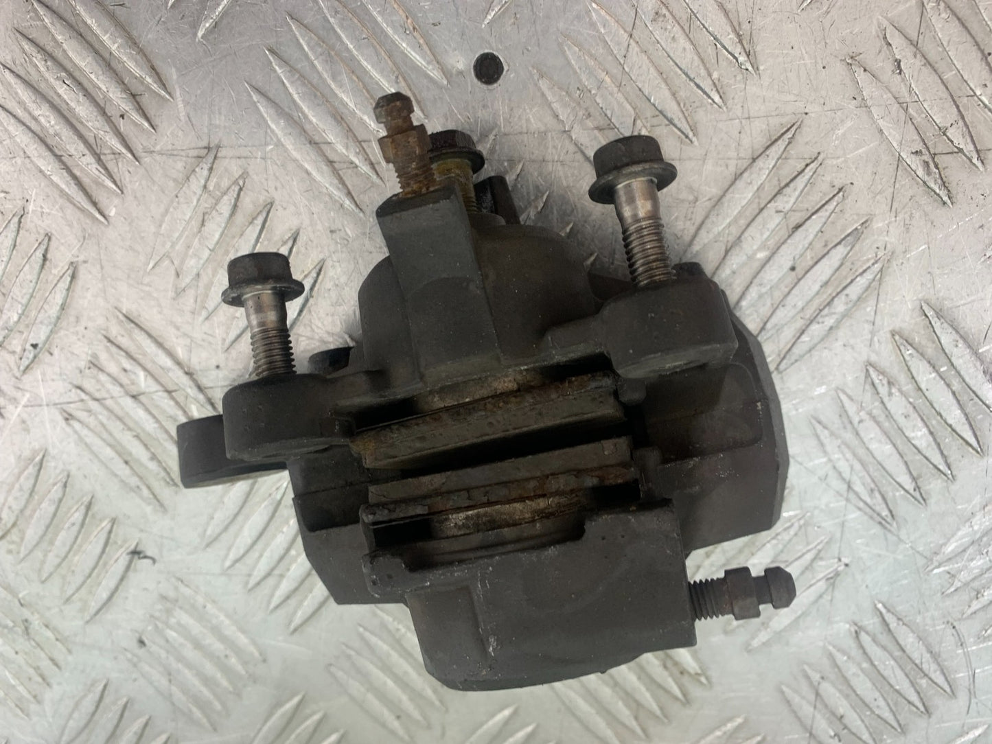 SUZUKI GSXR600 GSXR 600 K1 K2 K3 REAR CALIPER 1999-03 (CMB1284)