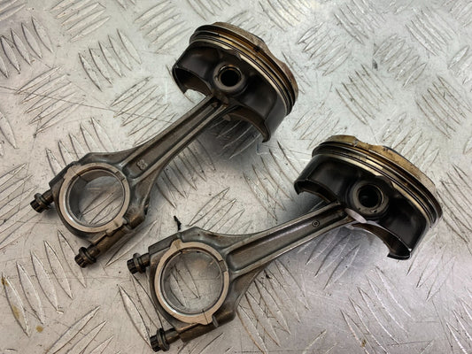 MV AGUSTA 675 F3 2 X CON RODS AND PISTONS  YEAR 2012-2016 (CMB1302)