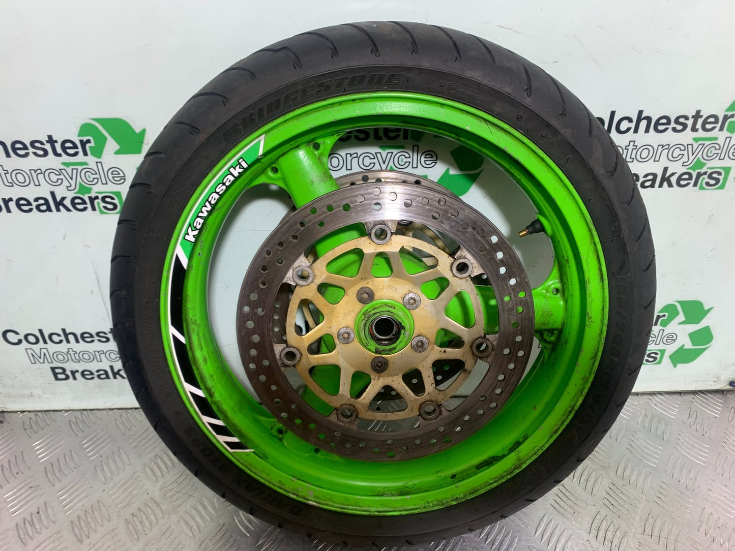 KAWASAKI ZX9R ZX9 C FRONT WHEEL AND DISCS YEAR 1998-99 (CMB1213)