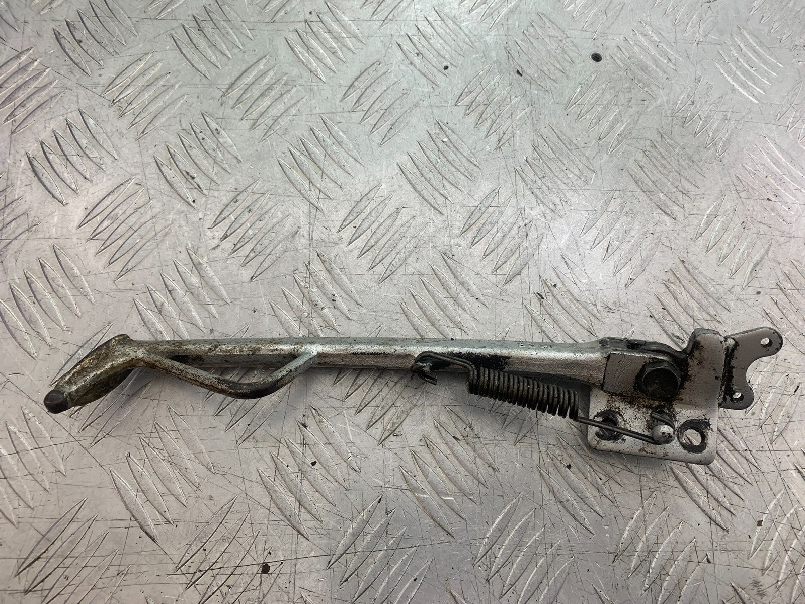KAWASAKI GPZ600 GPZ 600 SIDE STAND  YEAR 1988-90 (CMB1258)