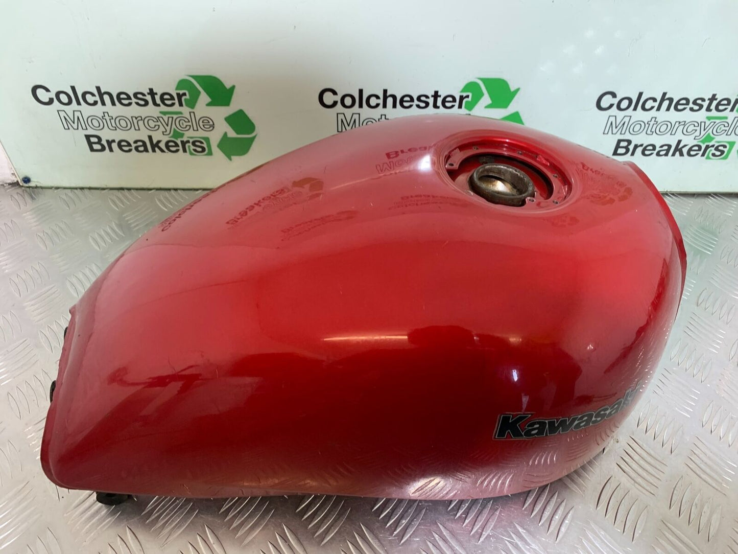 KAWASAKI ZR 750 ZEPHYR PETROL TANK YEAR 1991-95 (CMB1008)