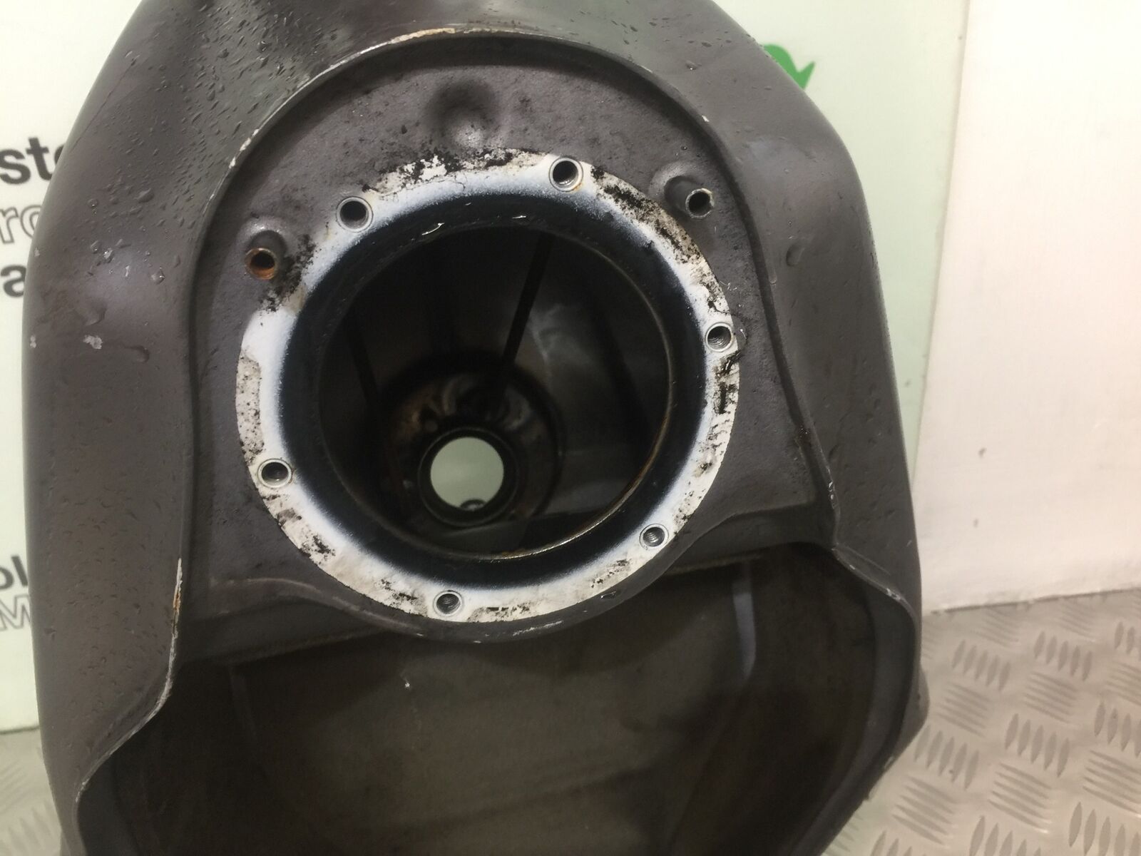 TRIUMPH STREET TRIPLE 675 R PETROL TANK  YEAR 2009 (STOCK 918)