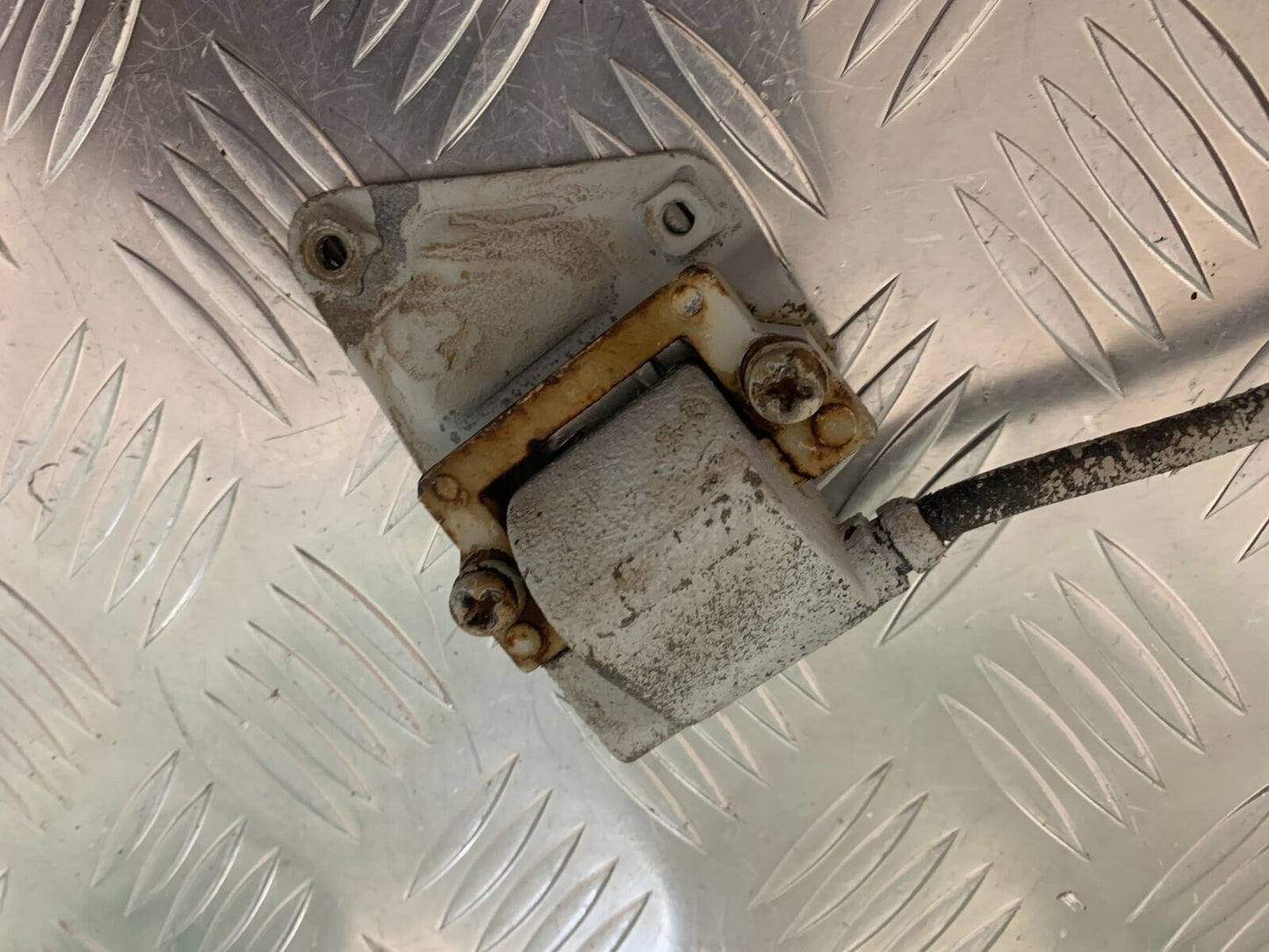 YAMAHA XT250 XT 250 COIL YEAR 1980-1982  (STOCK 944)