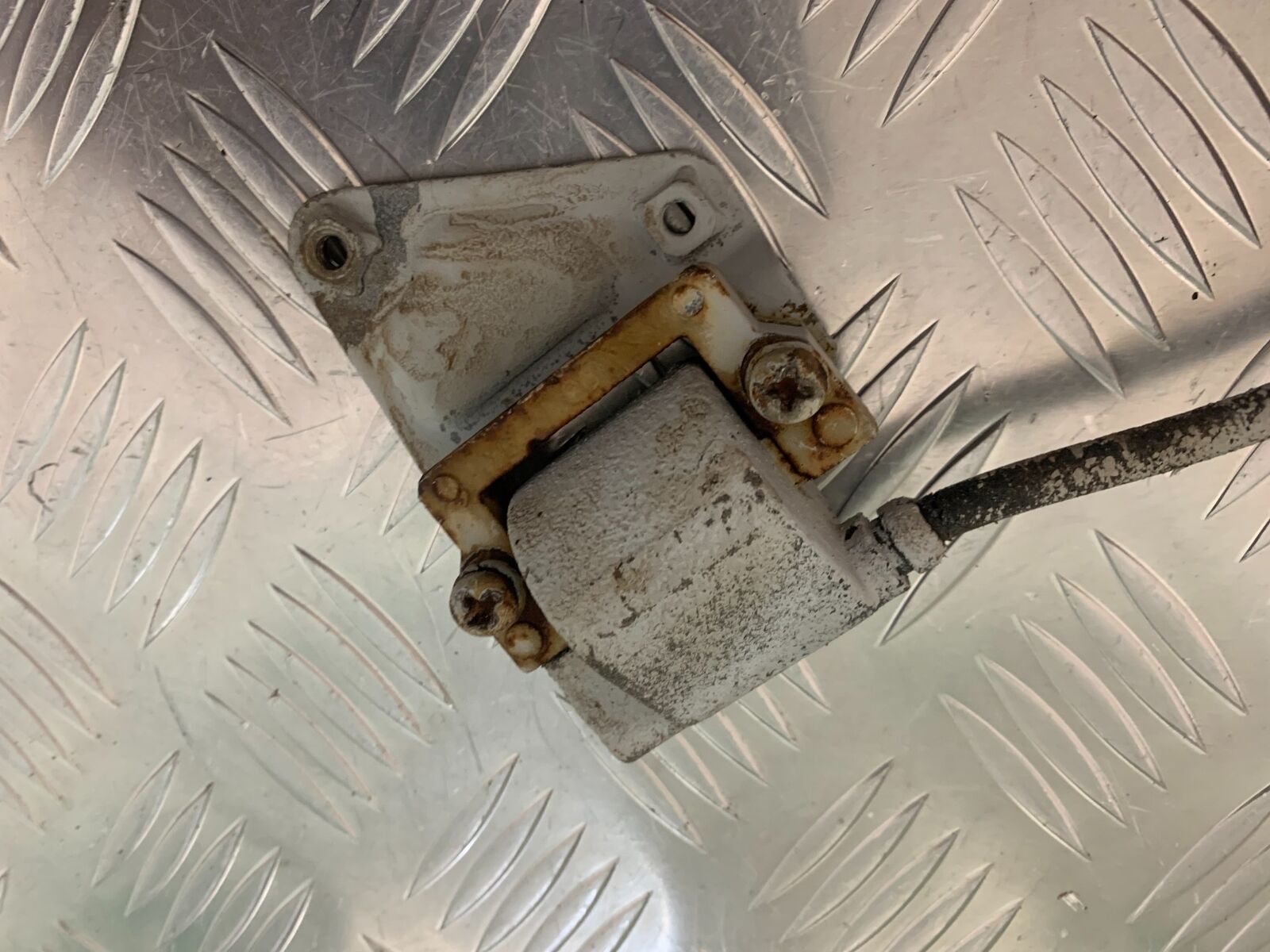 YAMAHA XT250 XT 250 COIL YEAR 1980-1982  (STOCK 944)