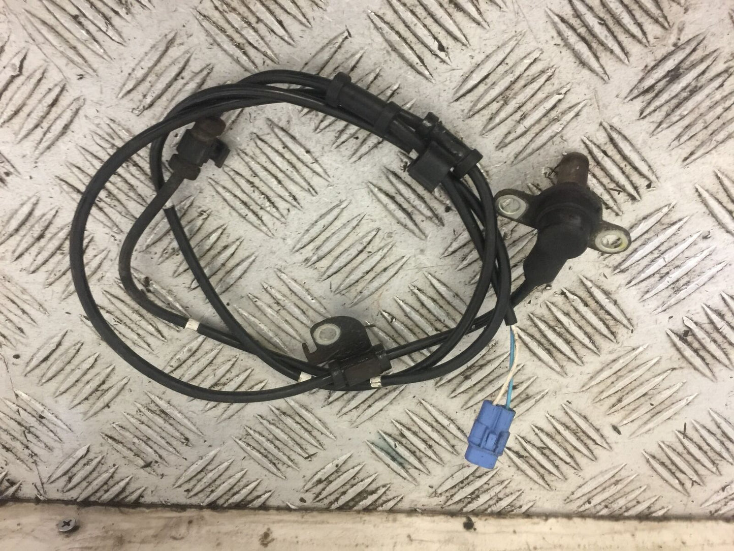 SUZUKI SFV650 SFV 650 GLADIUS FRONT ABS SENSOR  2009-15 (STOCK 709)