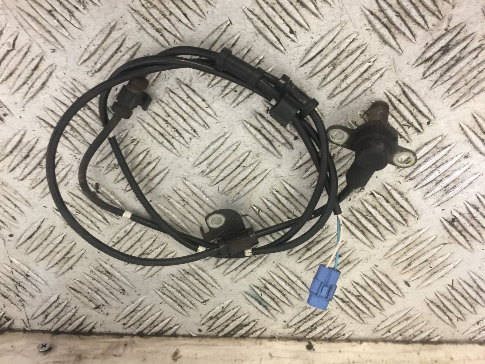 SUZUKI SFV650 SFV 650 GLADIUS FRONT ABS SENSOR  2009-15 (STOCK 709)