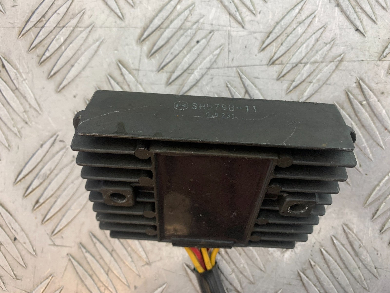 DUCATI 996 SPS 748 916 998 REGULATOR  1999-2000 (CMB1209)