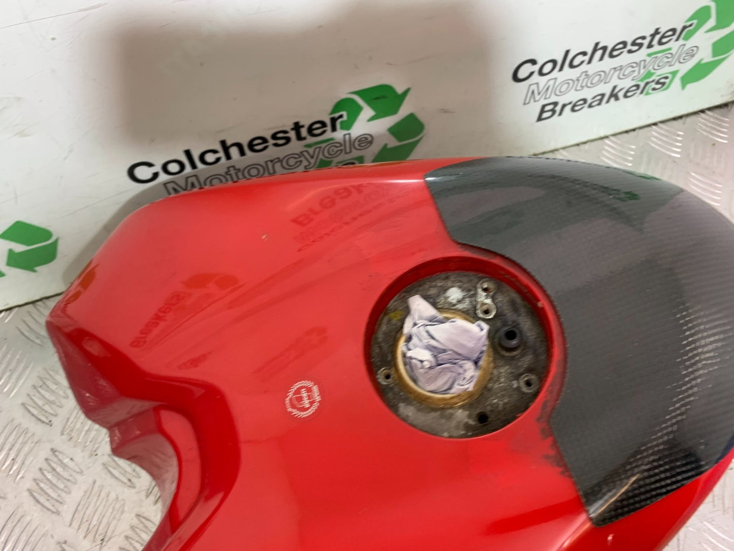 DUCATI 848 PETROL TANK  YEAR 2008-2010 (CMB1323)