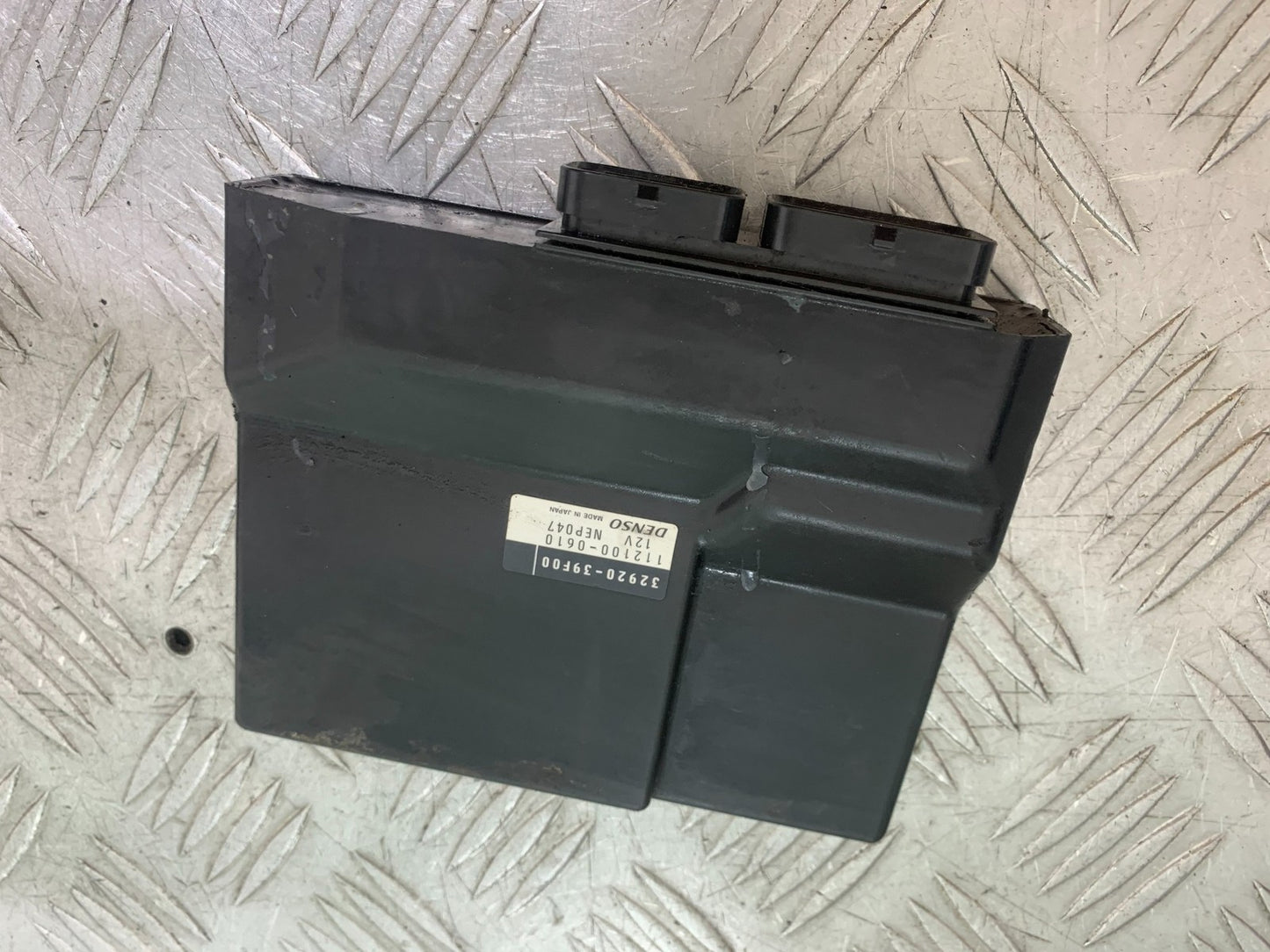 SUZUKI GSXR600 GSXR 600 K1 K2 K3 ECU  1999-03 (CMB1311)