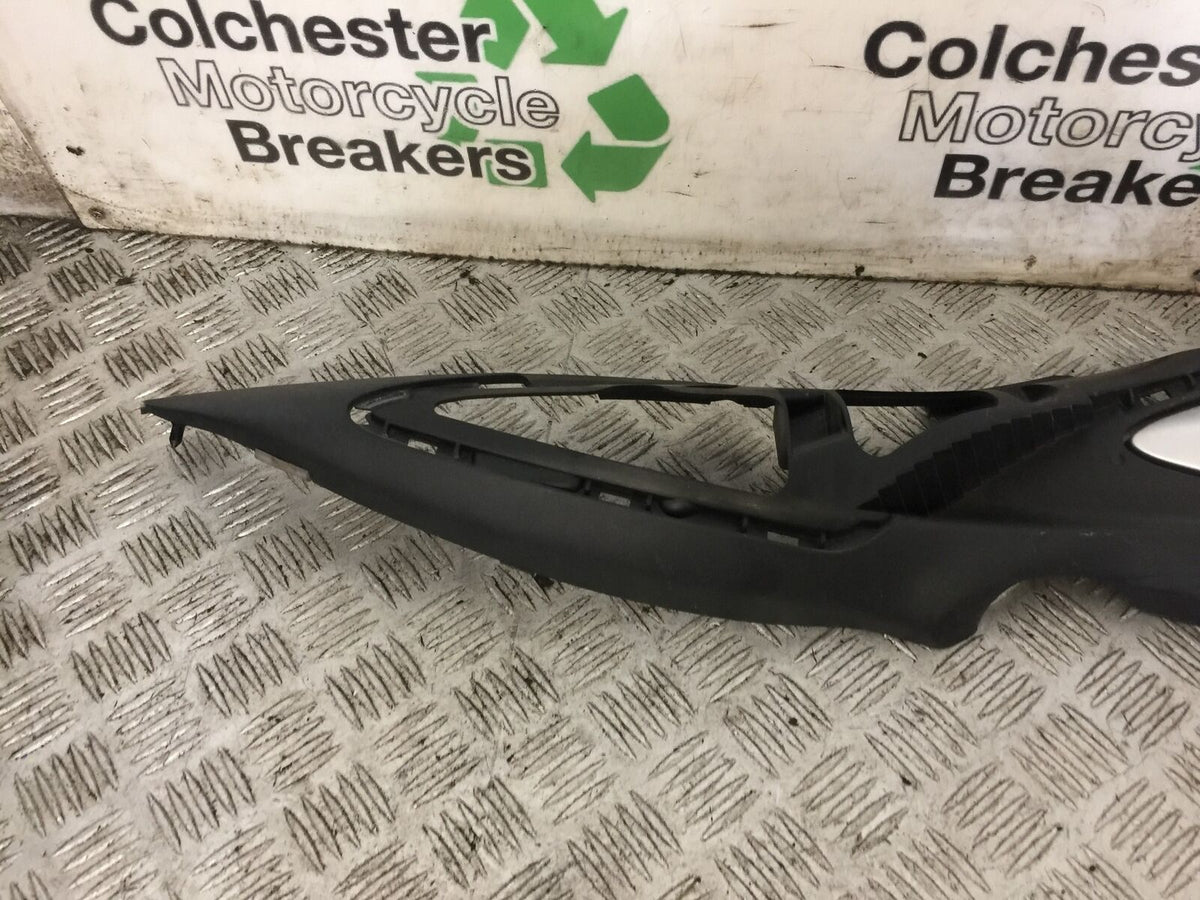 SUZUKI SFV650 SFV 650 GLADIUS LEFT SEAT PANEL  2009-15 (STOCK 734)