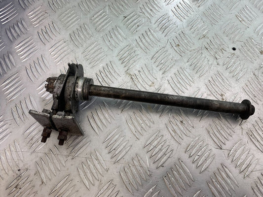 YAMAHA FJ1100 FJ 1100 REAR WHEEL SPINDLE   YEAR 1984-1985 (CMB1101)