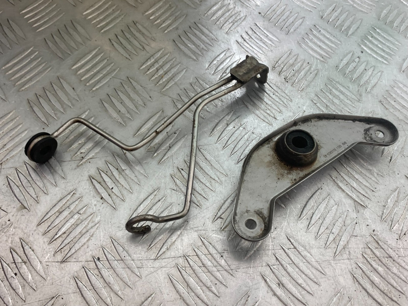 BMW S1000 RR OIL COOLER BRACKET  YEAR 2015-2018 (CMB1246)