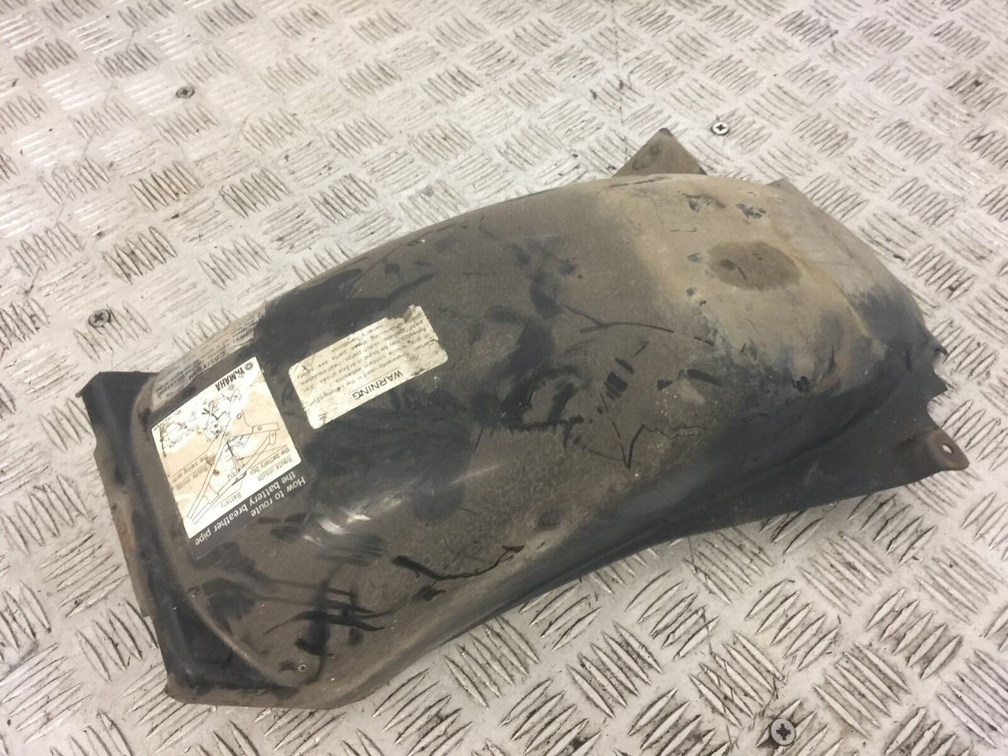 YAMAHA FJ1200 FJ 1200 UNDERTRAY  YEAR 1988 (STOCK 653)