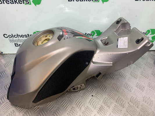 APRILIA TUONO 1000 V4 PETROL TANK  YEAR 2013-2014  (CMB1239)