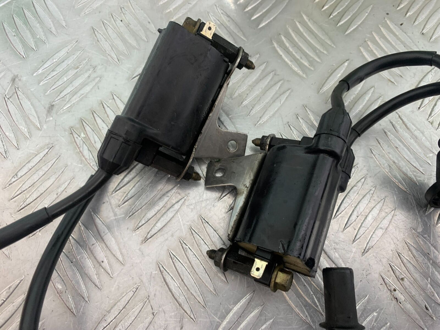 HONDA CBR1100 BLACKBIRD COILS  YEAR 1999-2005  (CMB1103)