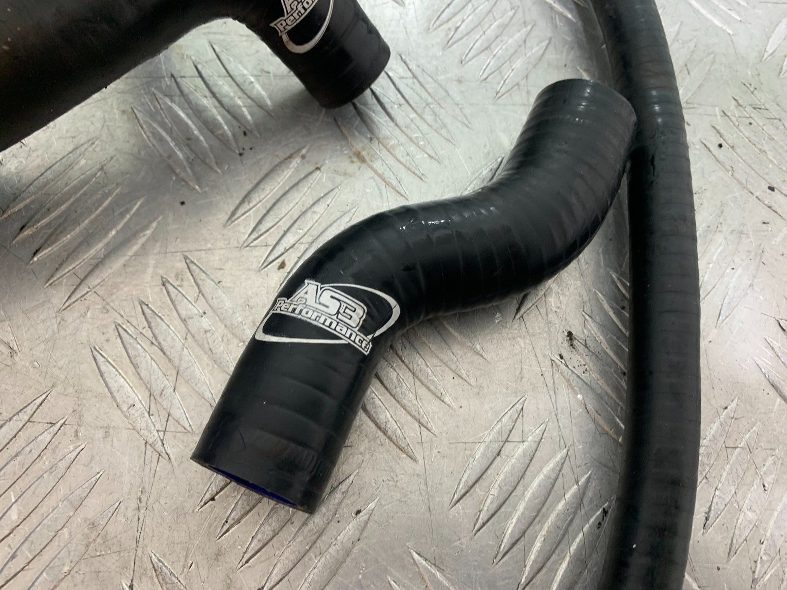 TRIUMPH TROPHY 900 HOSES  YEAR 1991-95 (CMB1251)
