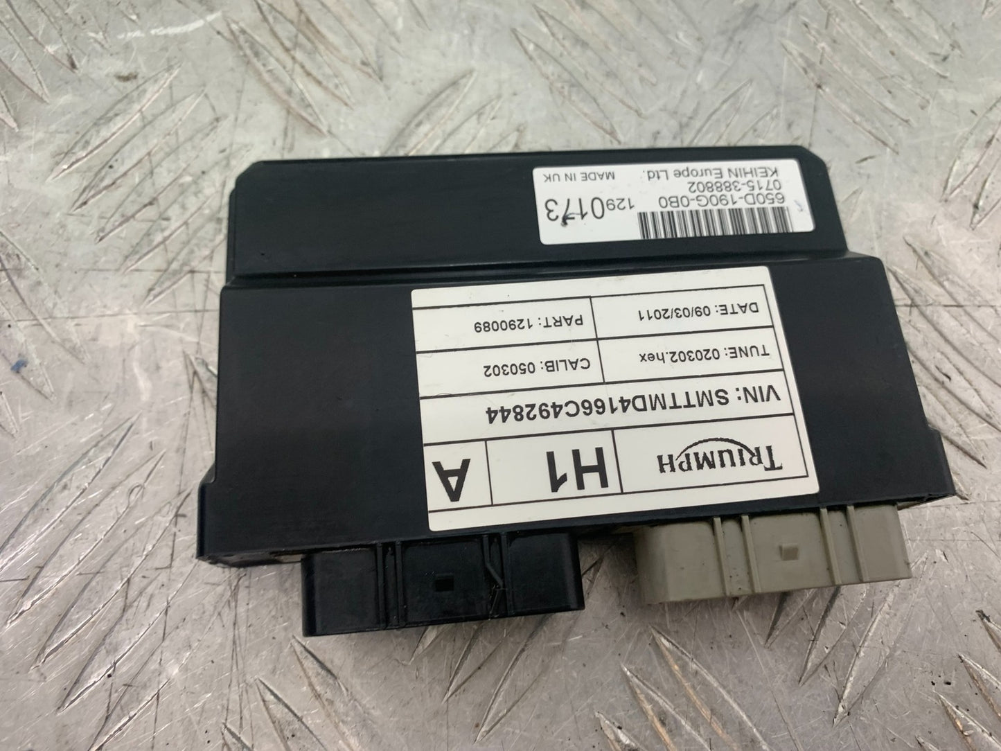 TRIUMPH 675 STREET TRIPLE R ECU  YEAR 2013 - 2016 (CMB1221)