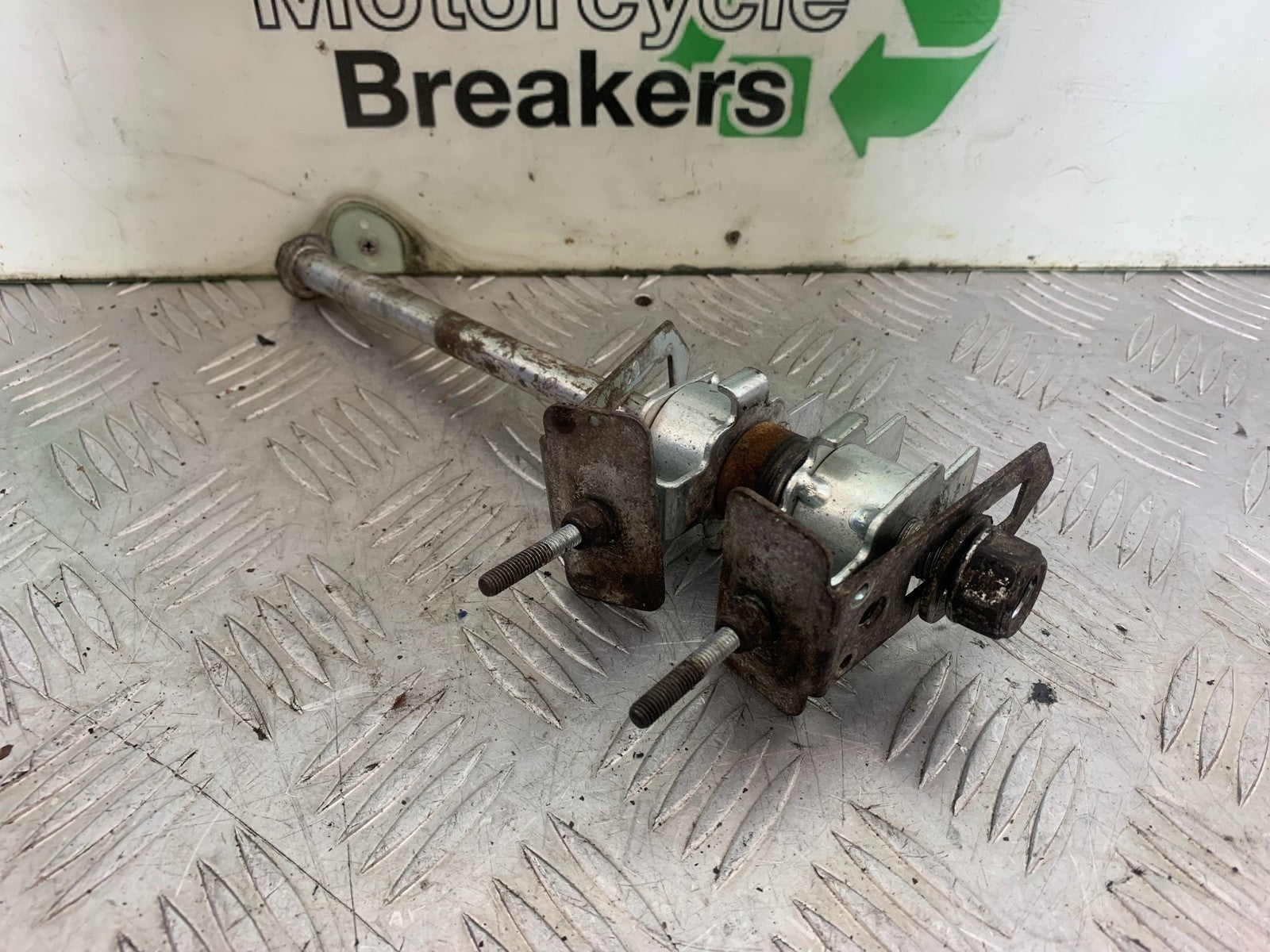 KYMCO CK1 125 REAR WHEEL SPINDLE YEAR 2014 - 2016 (CMB1181)