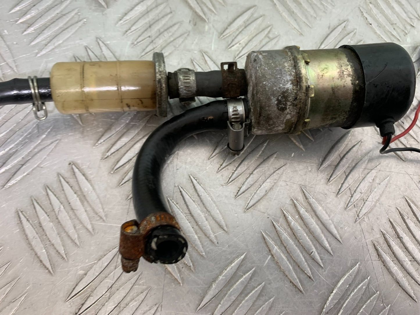 KAWASAKI ZZR1100 D PETROL PUMP  YEAR 1993-2001 (CMB1189)