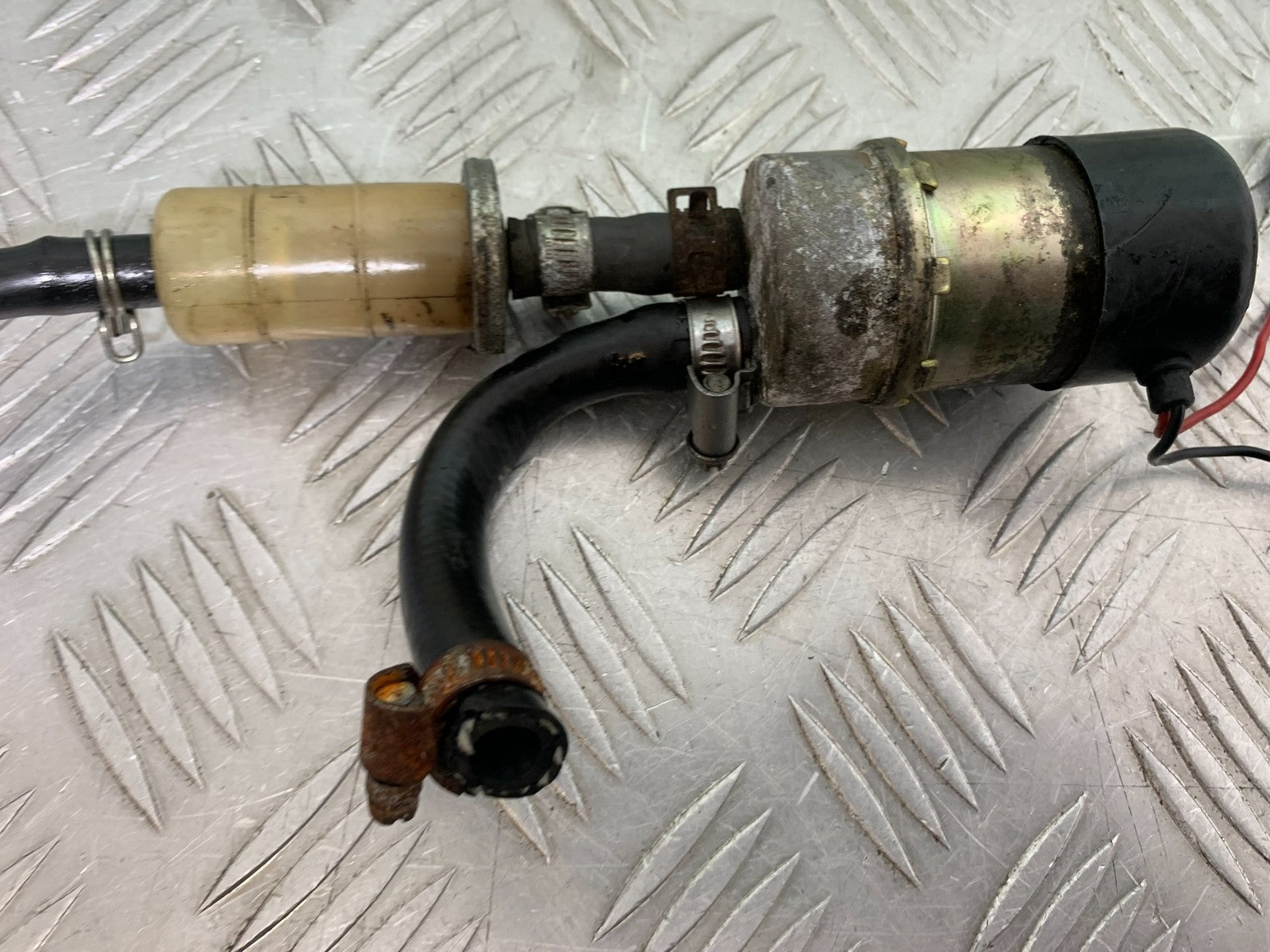 KAWASAKI ZZR1100 D PETROL PUMP  YEAR 1993-2001 (CMB1189)