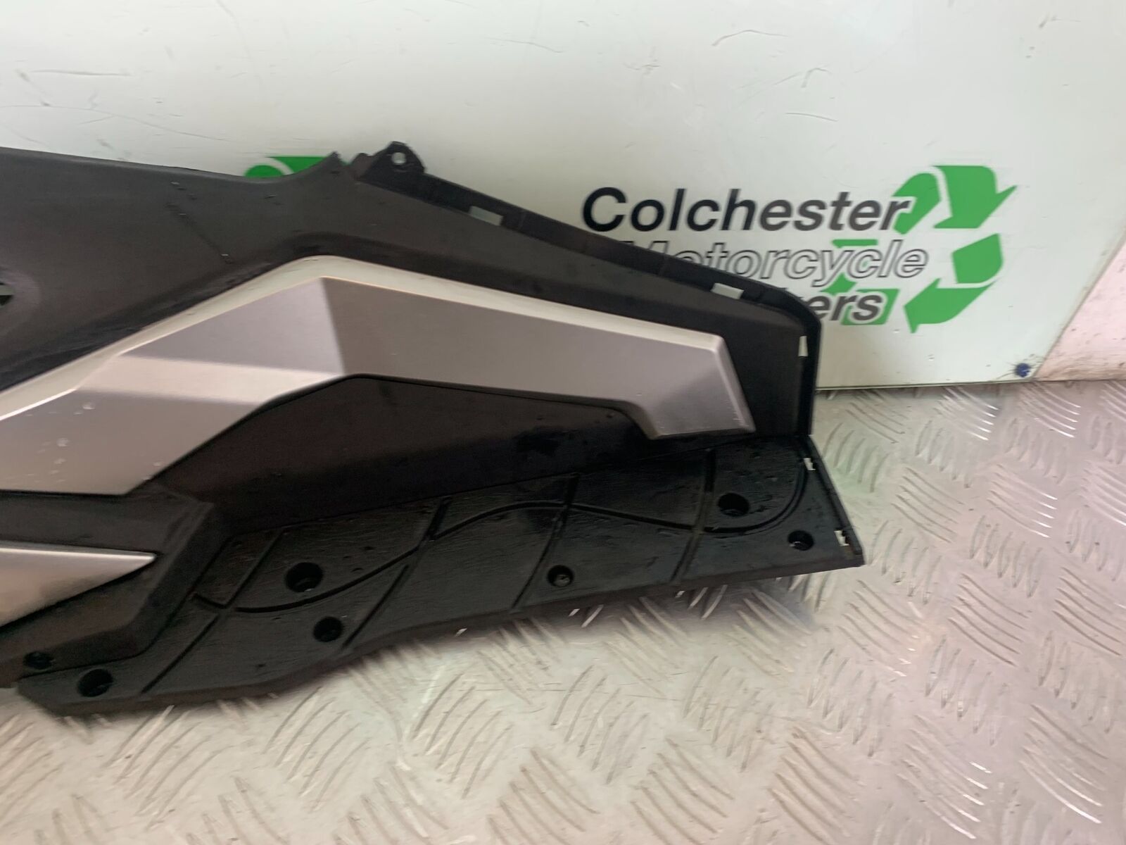 MOTORINI MISANO SXI 125 RIGHT FOOTBOARD  YEAR 2022 (CMB1078)