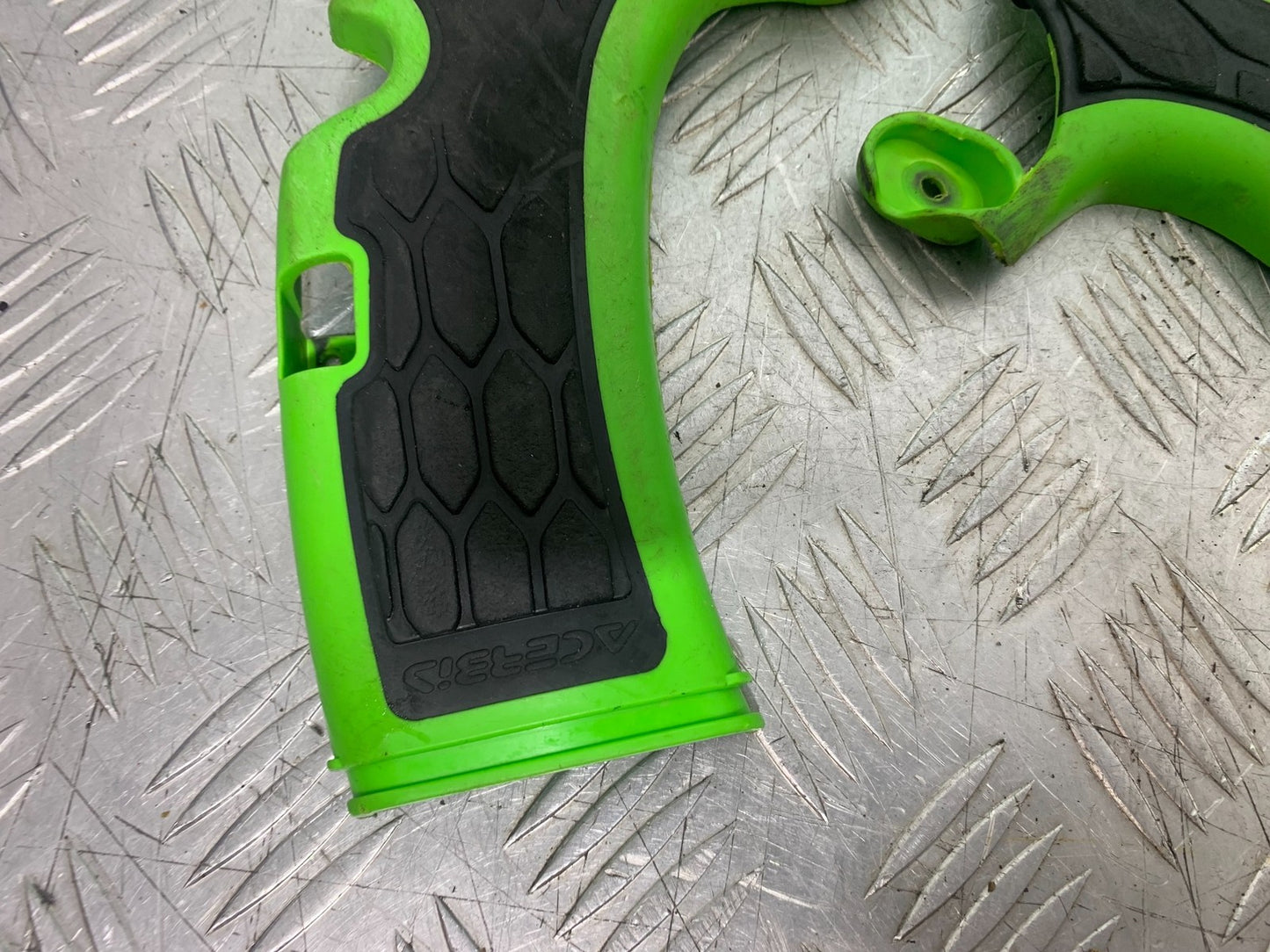 KAWASAKI KXF450 KXF 450 FRAME PROTECTORS  YEAR 2013 CMB1217)