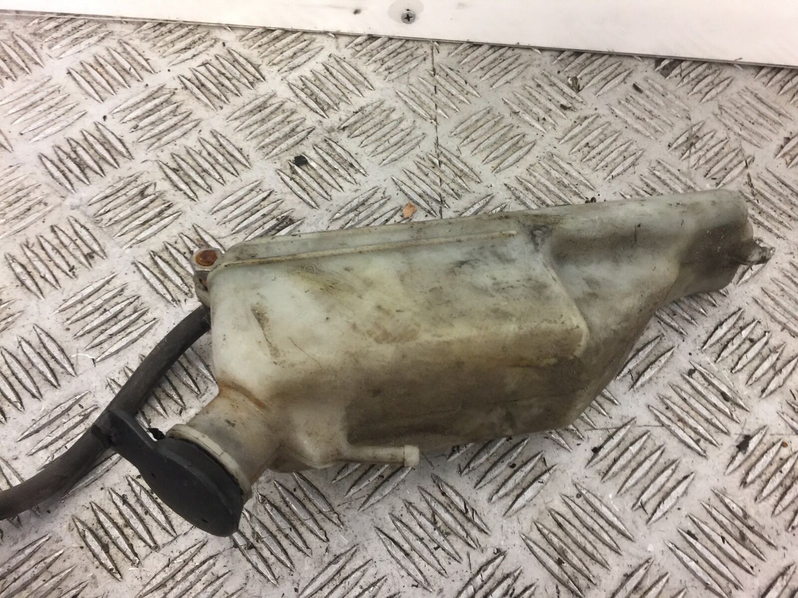 HONDA VTR1000 VTR 1000 FIRESTORM COOLANT BOTTLE YEAR 1998
