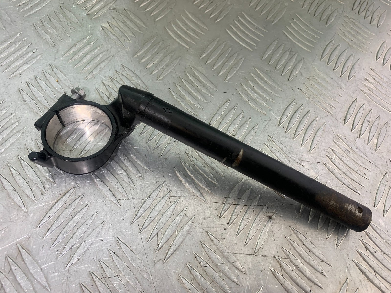 HONDA CBR1000 rr FIREBLADE RIGHT HANDLEBAR  YEAR 2012-2016 (CMB1198)