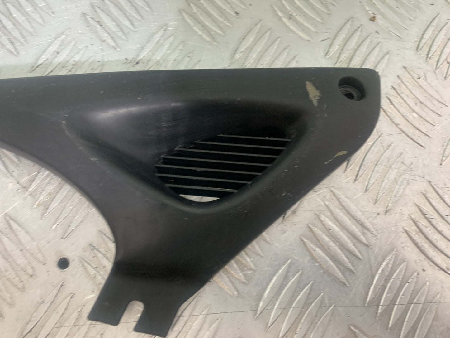 SUZUKI SV650 SV 650 mk1 INFILL PANEL YEAR 1999-2002 (CMB1160)