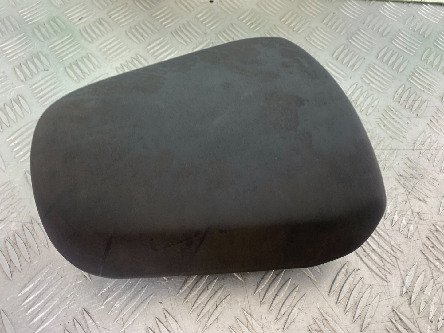 ROYAL ENFIELD HIMALAYAN 411 REAR SEAT YEAR 2018-2023 (CMB1322)