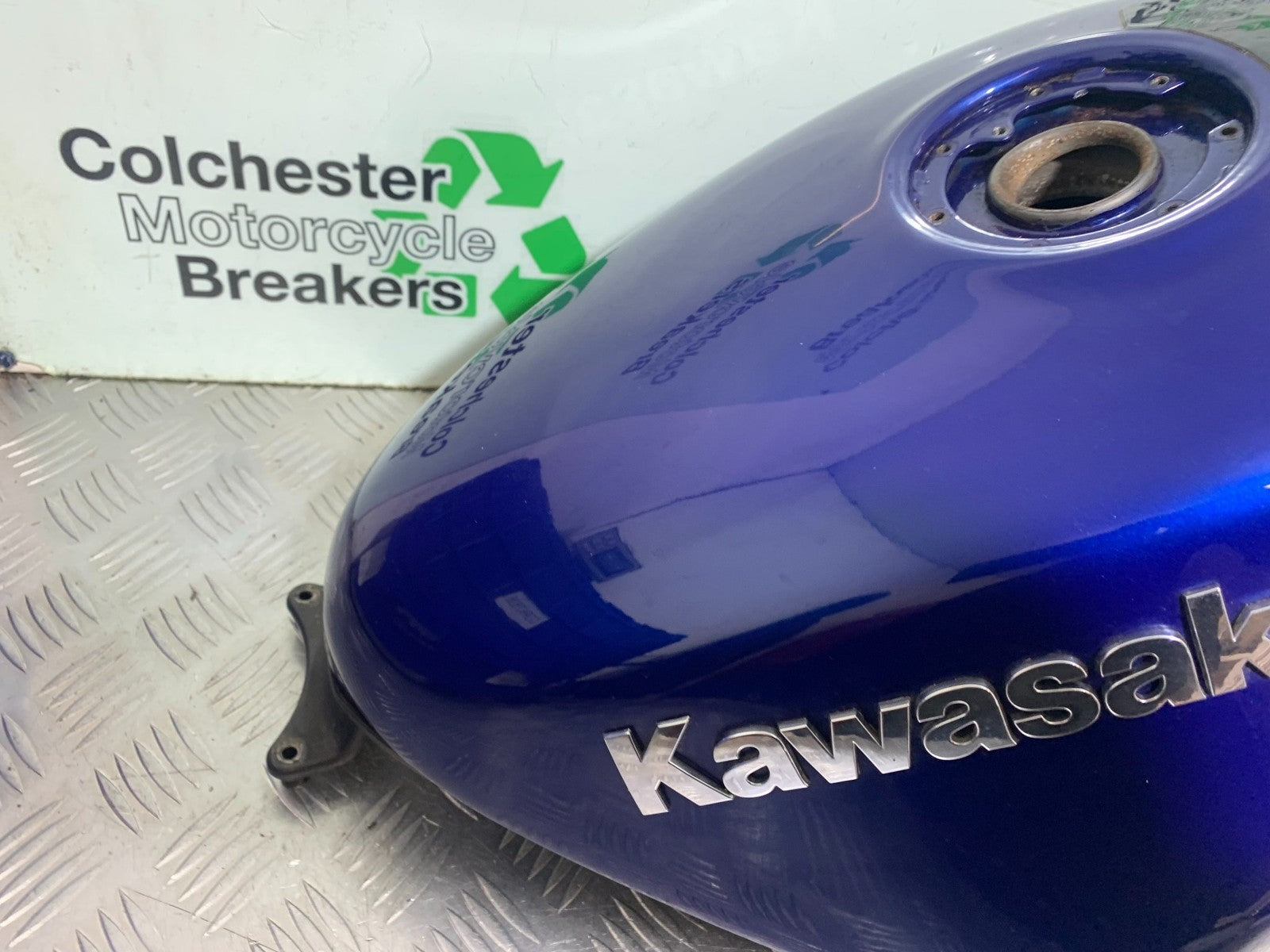 KAWASAKI ZZR1100 D PETROL TANK YEAR 1993-2001 (CMB1289)