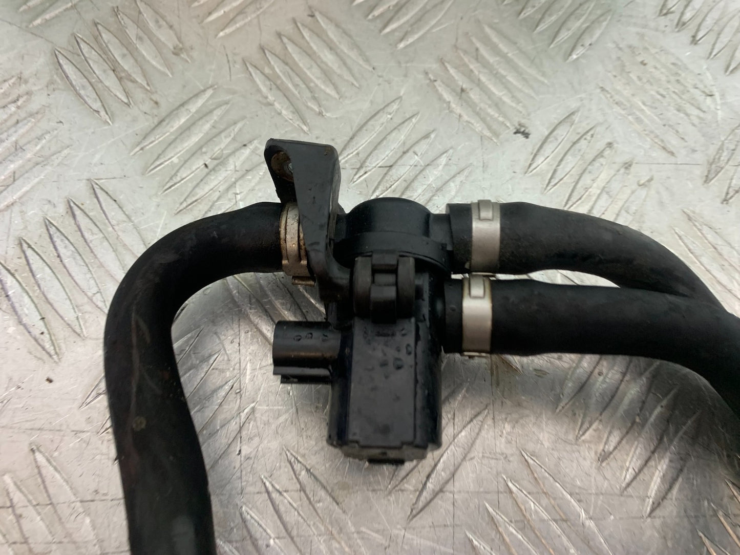 APRILIA TUONO 1000 V4 AIR VALVE  YEAR 2013-2014 (CMB1239)