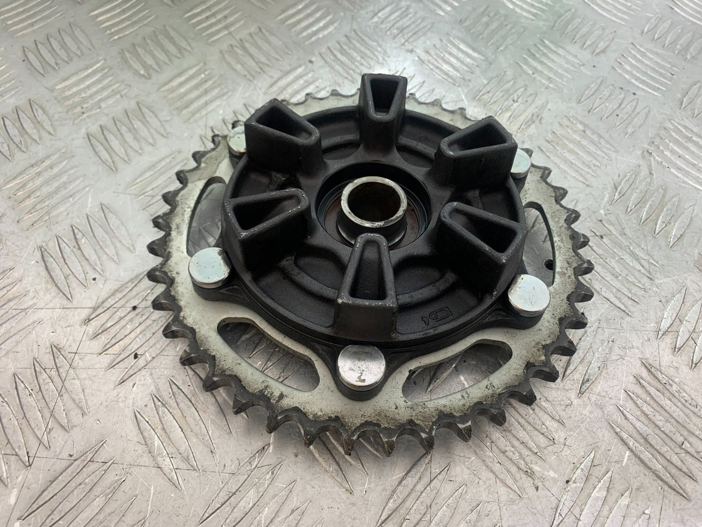 HONDA CBR1000 rr FIREBLADE REAR SPROCKET CARRIER  YEAR 2012-2016 (CMB1198)