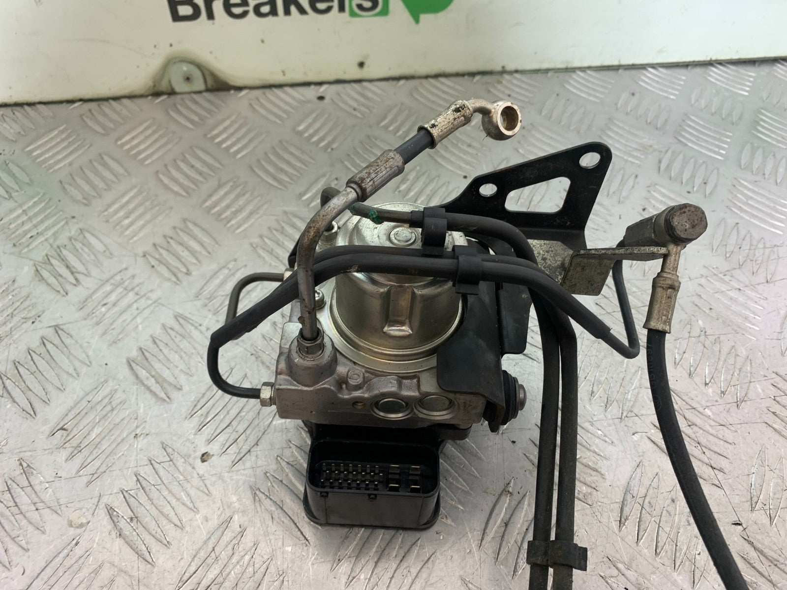 TRIUMPH 1050 SPRINT GT ABS PUMP  YEAR 2010-2016 (CMB1250)