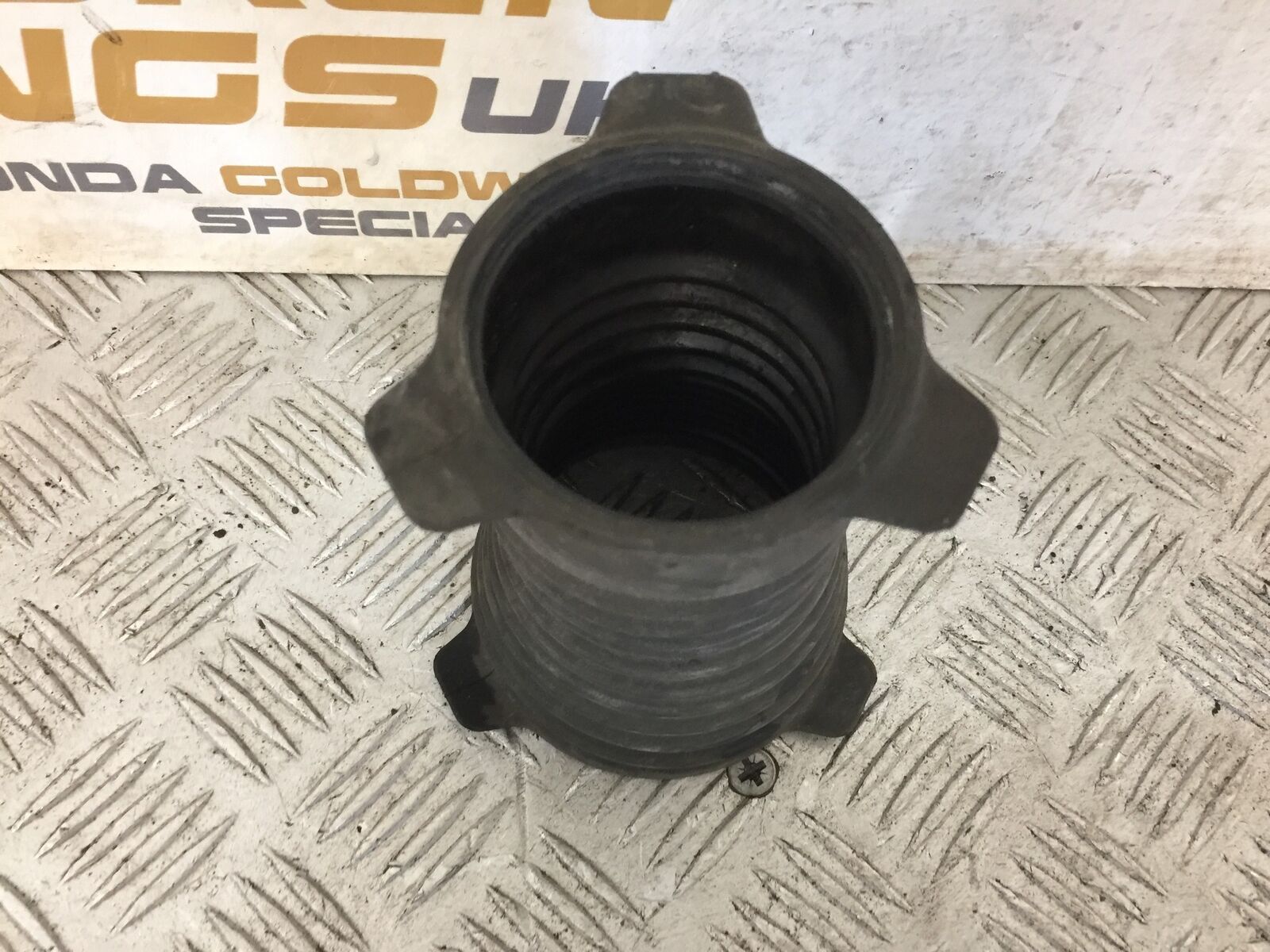 HONDA GL1800 GL 1800 DRIVESHAFT RUBBER   YEAR 2004-10 ABS (STOCK 890)