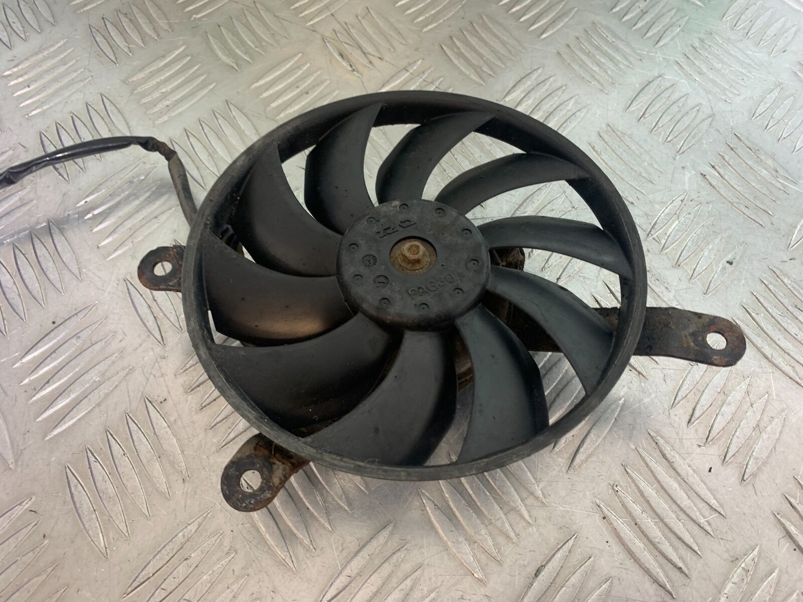 HONDA CBR650 F CBR 650F RADIATOR FAN YEAR 2014-17  (CMB1130)