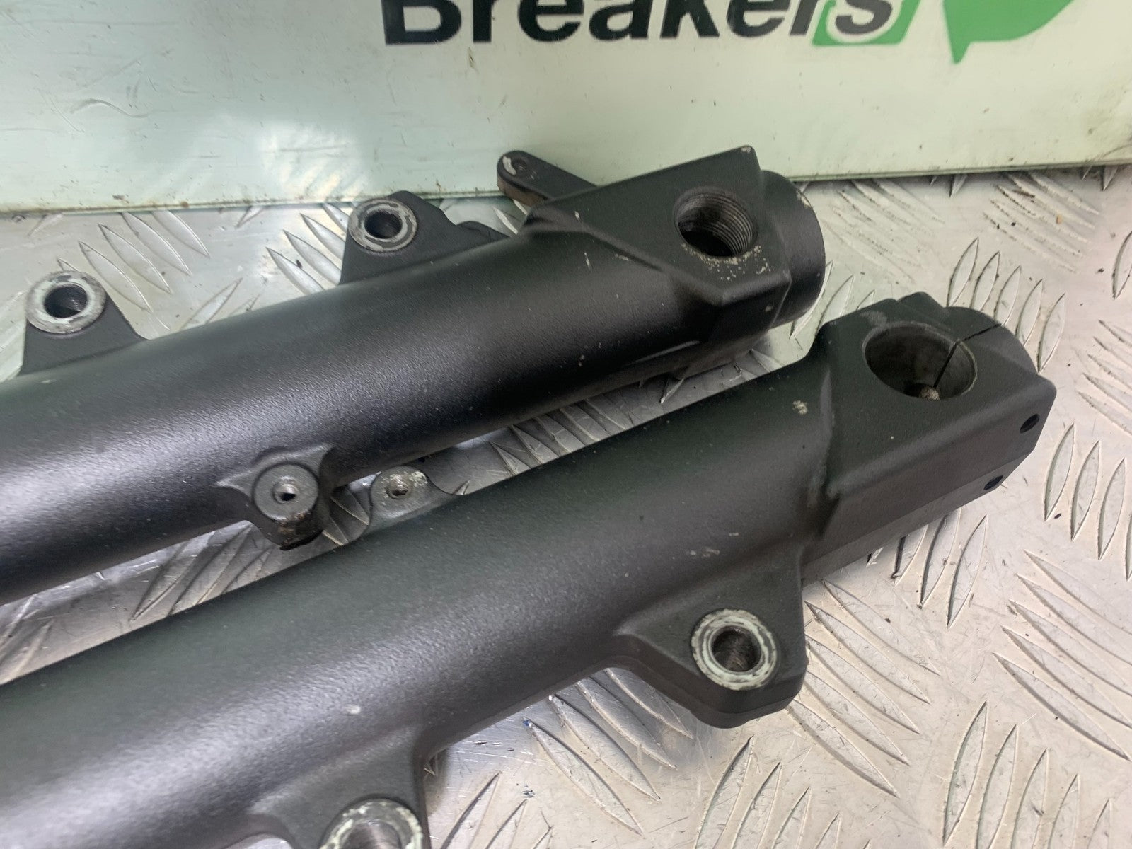 TRIUMPH 1050 SPRINT ST FORKS   YEAR 2004-2007 (CMB1197)