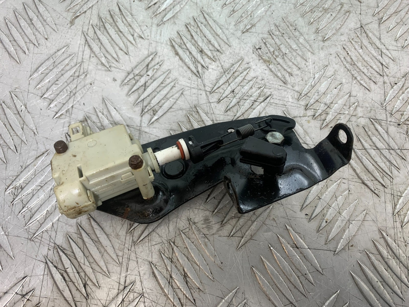 PIAGGIO VESPA GTS 125 SEAT CATCH   YEAR 2009-2014  (CMB1261)