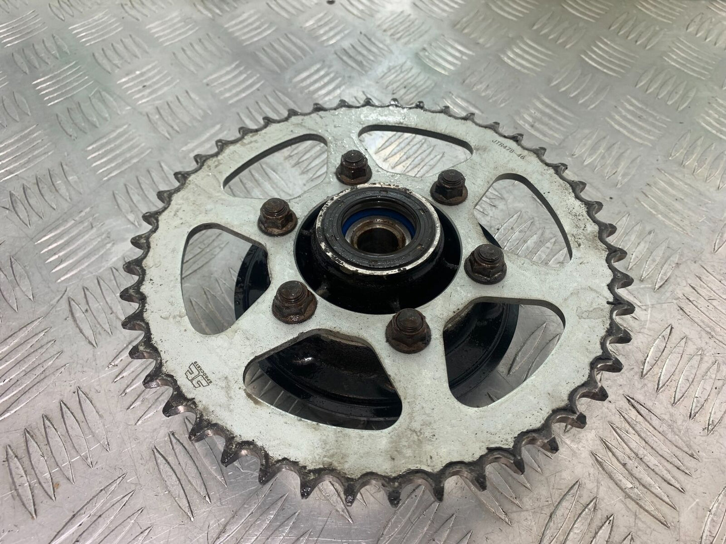 KAWASAKI ER6 F SPROCKET CARRIER  YEAR 2005-2008 (CMB1098)