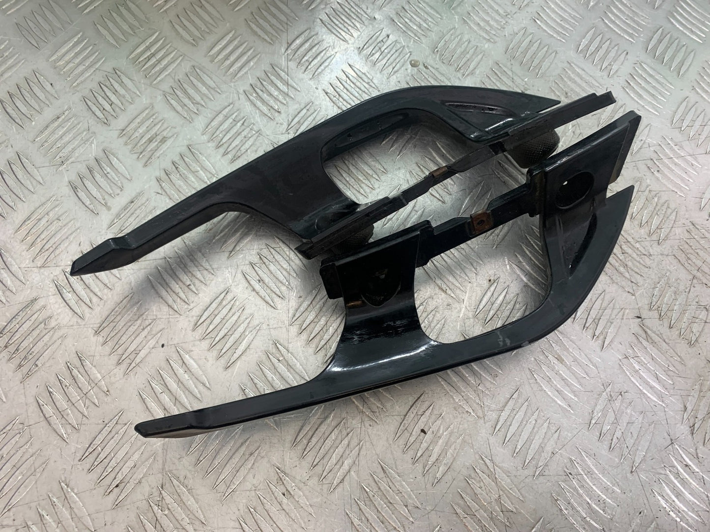 NECO ALEXONE 125 GRAB RAILS  YEAR 2016-2022  (CMB1273)