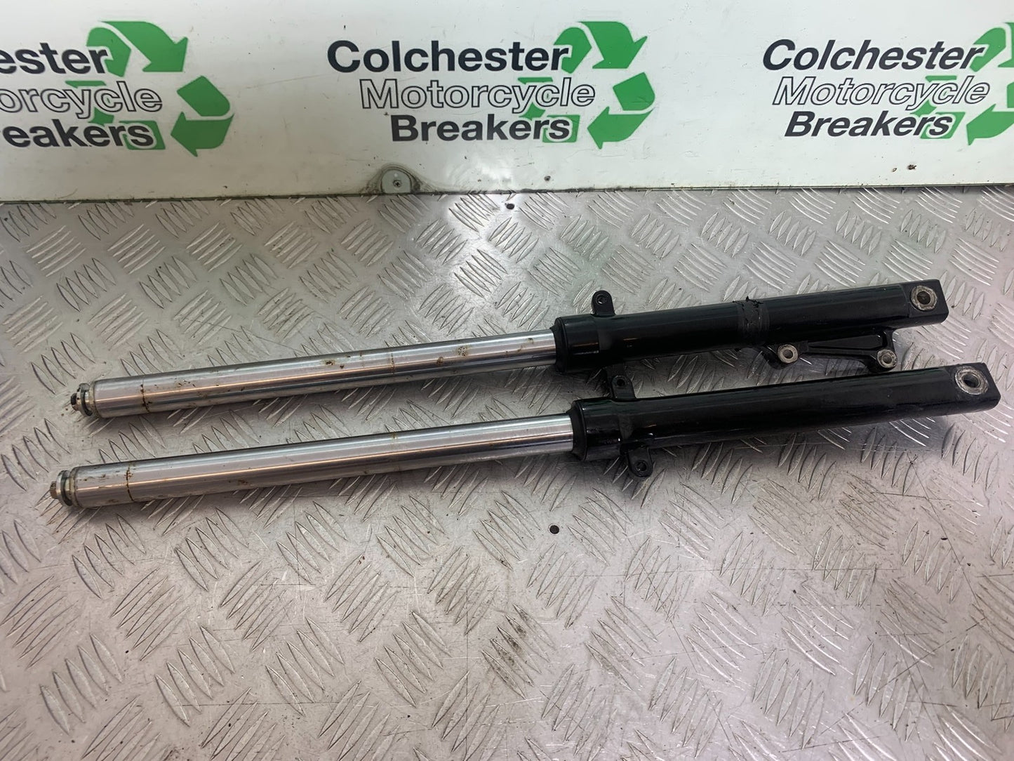 HONDA CBF125 CBF 125 FORKS   YEAR 2009-14  (CMB1172)