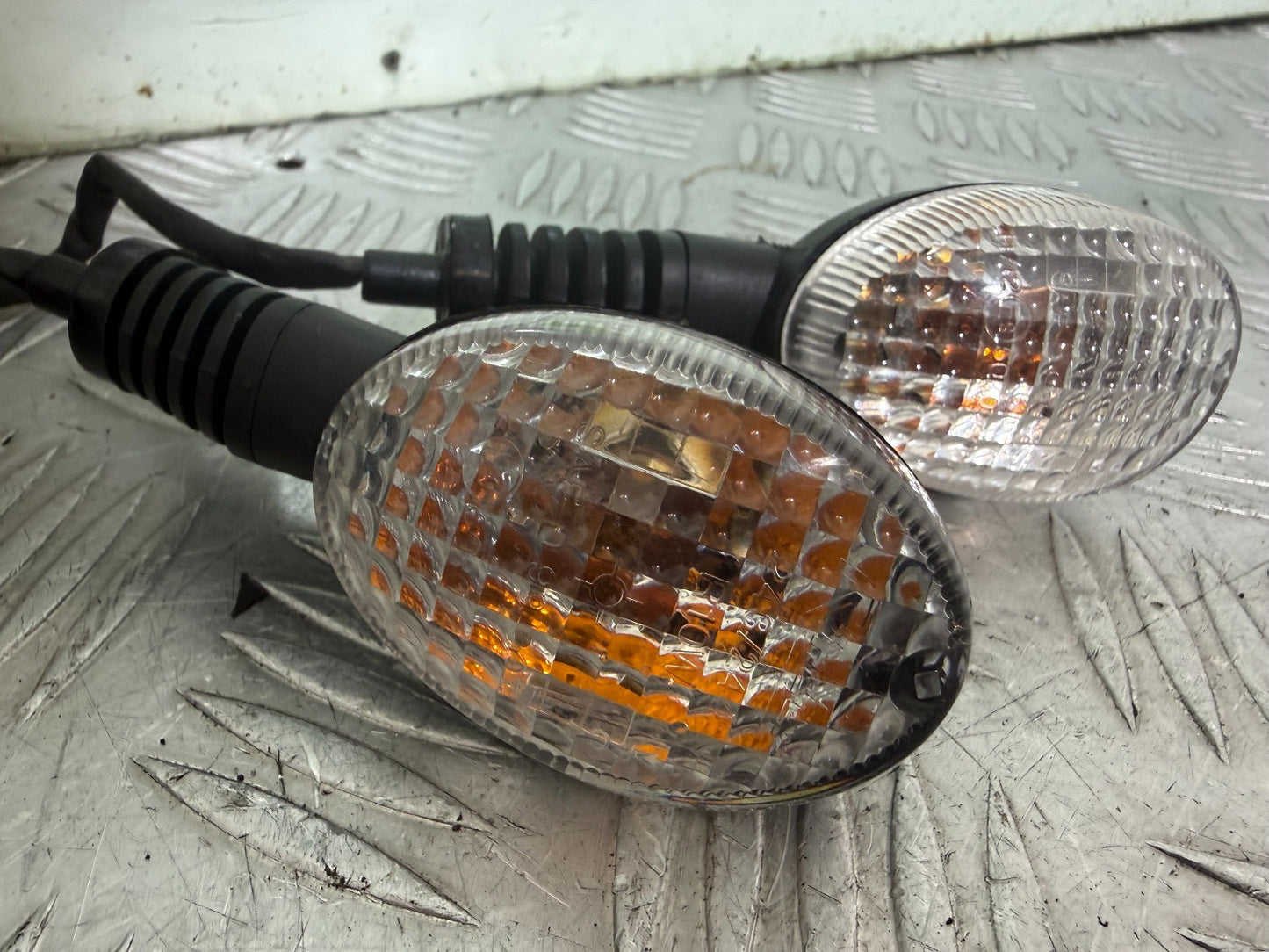 YAMAHA XT660 OEM FRONT LEFT RIGHT TURN SIGNALS INDICATORS 2004-2016 CMB1318