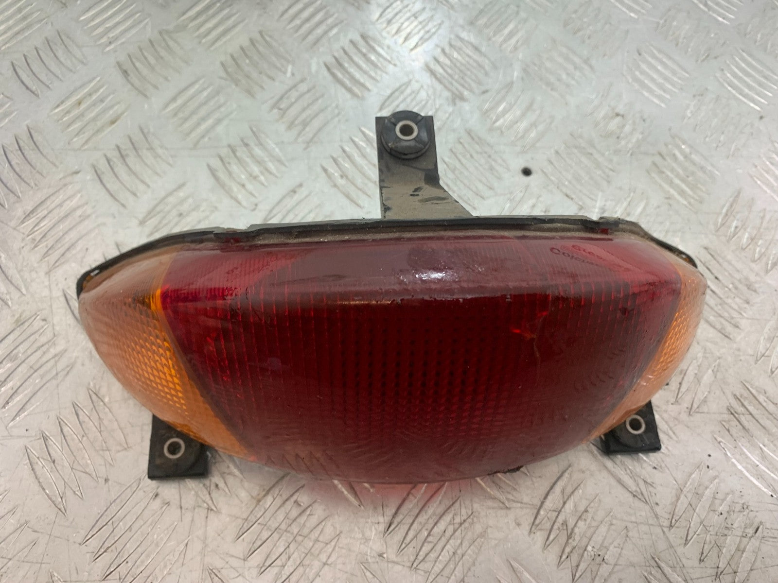 HONDA NT650 V DEAUVILLE REAR LIGHT  YEAR 1999 (CMB1268)