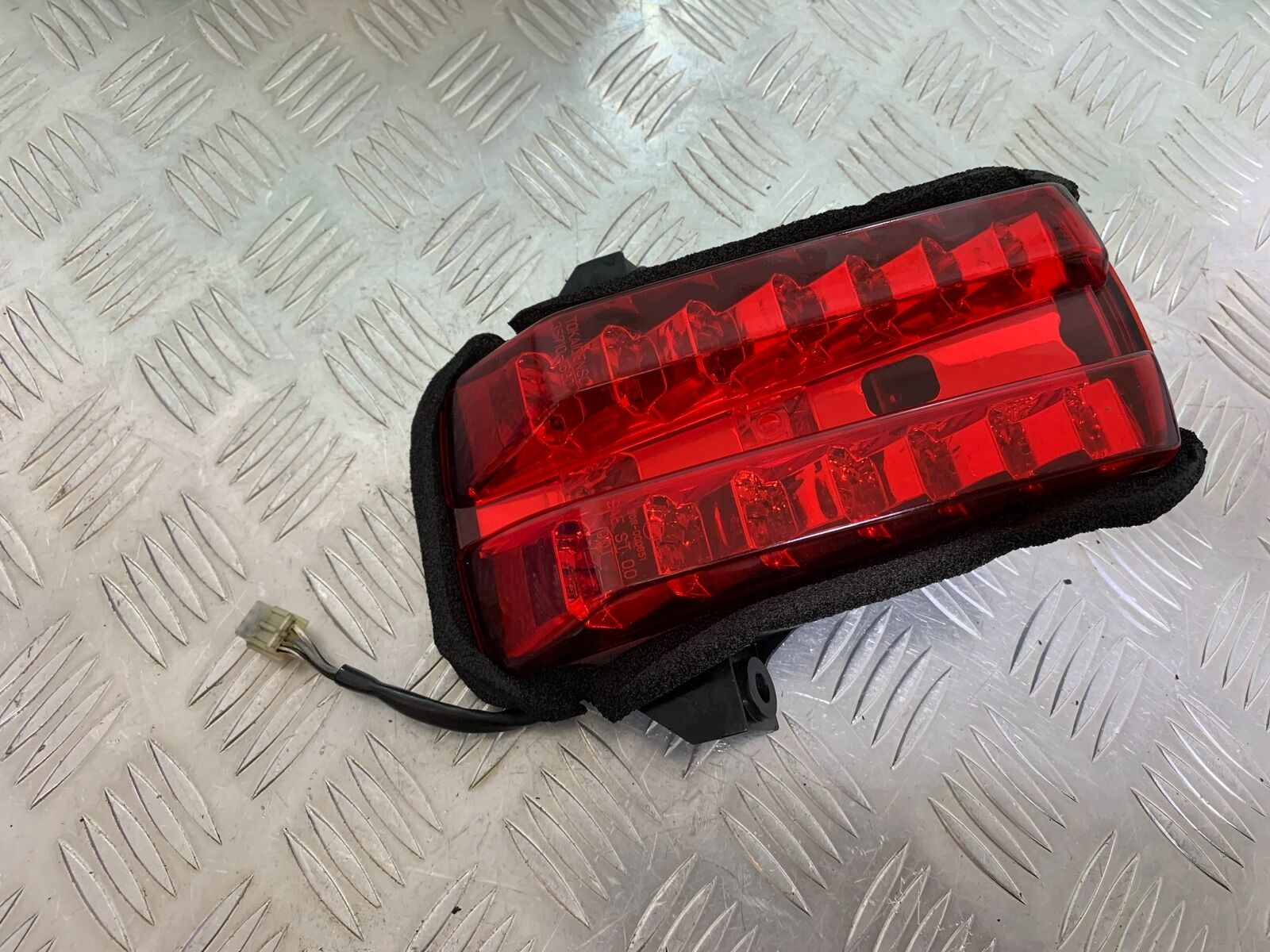 SUZUKI SV650 SV 650 REAR LGHT  YEAR 2003-2006 (CMB1014)